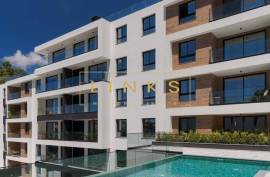 Spectacular 6 Bedroom Penthouse with Pool, Barbecue and Sea View