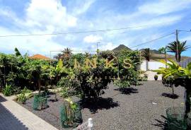 Single Storey House T3+1 with Barbecue - Porto Santo