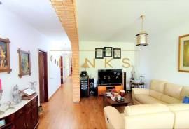 Single Storey House T3+1 with Barbecue - Porto Santo