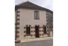 For Sale Village House with 3 Bedrooms and Garden.