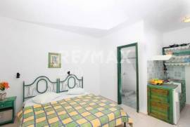 Hotel 1800 sq.m for sale