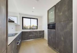 Modern 3 Bedroom House in Fuzeta with Pool and Sea Views