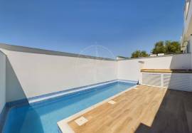 Modern 3 Bedroom House in Fuzeta with Pool and Sea Views