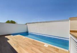 Modern 3 Bedroom House in Fuzeta with Pool and Sea Views