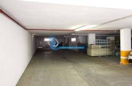 Excellent Snack Bar fully equipped and Running
