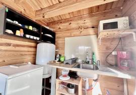 À vendre a Bergerac, Ensemble de gites sur 30500m2 de parc, piscine et etang de peche