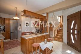 Maisonette 215 sq.m for sale
