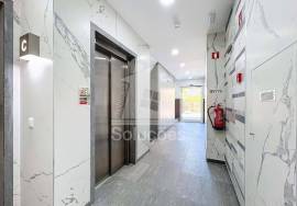 2 bedroom apartments inserted in the Palm Residence Development in Lagos, with Excellent Finishes