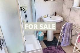 Lovely Cottage with Courtyard, Ideal Holiday Home