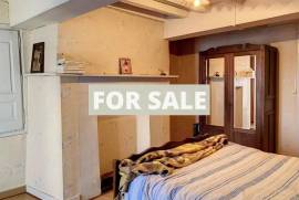 Lovely Cottage with Courtyard, Ideal Holiday Home