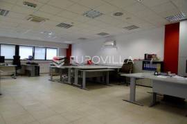 Kastav, Žegoti - a large office space of 527 m²