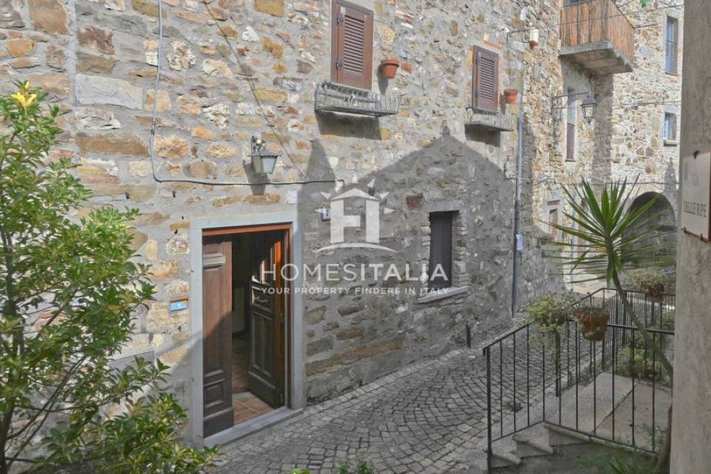 Charming Renovated Gem in Historic Centre