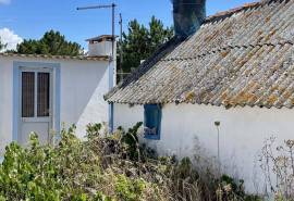 Set of 4 houses to renovate on a plot of 788 m2 with open views of the Gulf of Sado - Possanco / Comporta