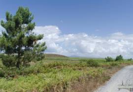 Set of 4 houses to renovate on a plot of 788 m2 with open views of the Gulf of Sado - Possanco / Comporta