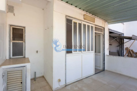 3 bedroom apartment + 3 outbuildings located in Parchal-Lagoa
