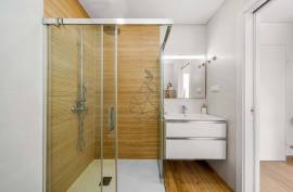 T1 Semi New with Pool in Gated Community with Pool and Box Garage - Praia da Rocha