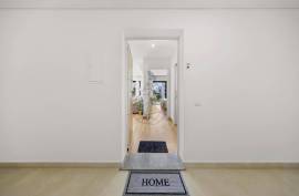 T1 Semi New with Pool in Gated Community with Pool and Box Garage - Praia da Rocha