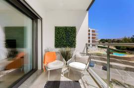 T1 Semi New with Pool in Gated Community with Pool and Box Garage - Praia da Rocha