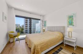 T1 Semi New with Pool in Gated Community with Pool and Box Garage - Praia da Rocha