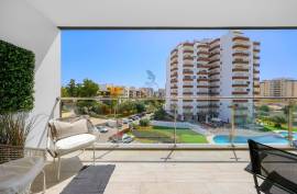 T1 Semi New with Pool in Gated Community with Pool and Box Garage - Praia da Rocha