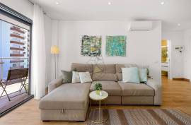 T1 Semi New with Pool in Gated Community with Pool and Box Garage - Praia da Rocha