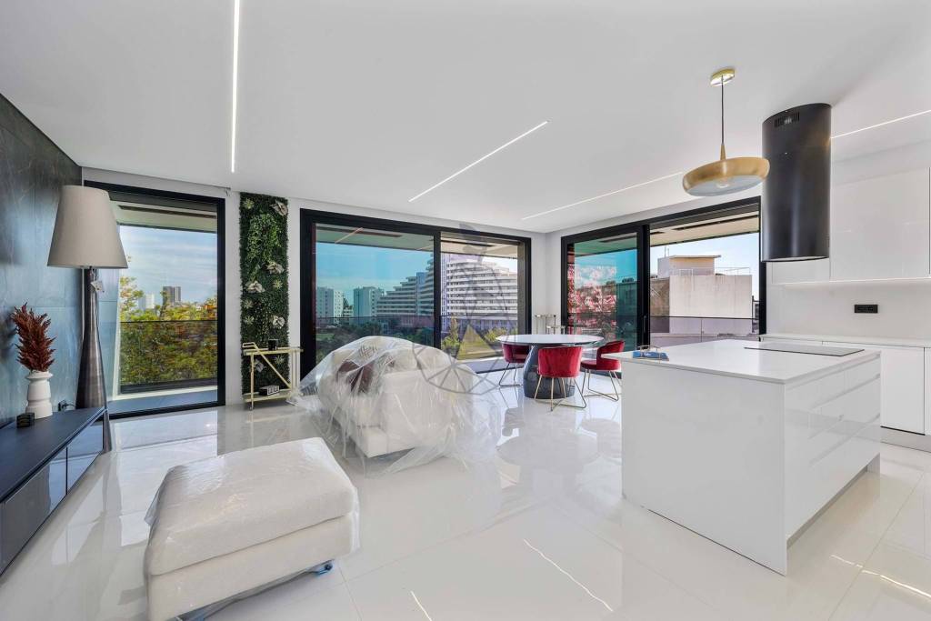 New Luxury 2 Bedroom Apartment with Garage and Sea View for sale in Portimão