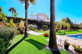 Luxury Villa with Contemporary Architecture in the Urbanization Belmonte - Portimão