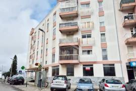 Loja para arrendar em Ouressa