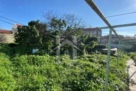 Terreno no Casalinho de Ajuda junto ao Polo Universitário da Ajuda Terreno no Casalinho de Ajuda junto ao Polo Universitário da Ajuda