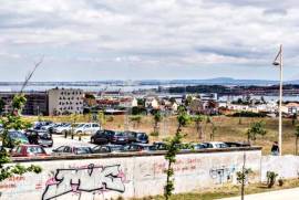 Terreno no Casalinho de Ajuda junto ao Polo Universitário da Ajuda Terreno no Casalinho de Ajuda junto ao Polo Universitário da Ajuda