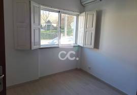T2 on ground floor with balcony in the city center Viseu