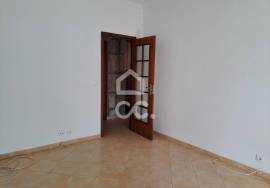 T2 on ground floor with balcony in the city center Viseu