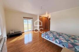 Semi-detached house overlooking the city of Viseu