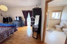 Semi-detached house overlooking the city of Viseu
