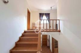 Semi-detached house overlooking the city of Viseu