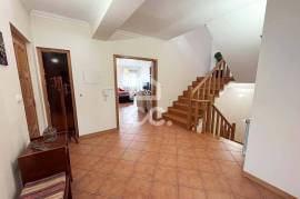 Semi-detached house overlooking the city of Viseu