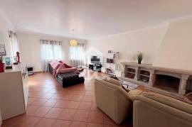 Semi-detached house overlooking the city of Viseu