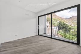 Modern South-Facing Villa with Ocean Views