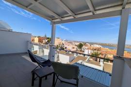 A Gem of Luxury in Historic Ayamonte with 2 Bedrooms, 3 Bathrooms and Stunning River View