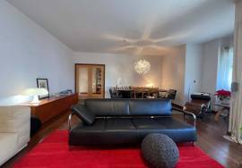 4 bedroom apartment in the Quinta da Nora Condominium - Serra de Carnaxide