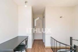 Penthouse, 78 m², For Sale, 2 Bedrooms, 3 Bathrooms, 1 Parking Space, Semi-Furnished, L-Shaped Balcony, Parthenon, POA /SP
