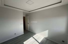 Fully renovated 3 bedroom apartment on the 3rd floor without lift of a building located in Ermesinde