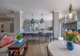 Detached, spacious 4 bedroom recently constructed villa with pool, Jacuzzi & garden near Olhão. Detached, spacious 4 bedroom recently constructed villa with pool, Jacuzzi & garden near Olhão.