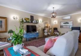 Detached, spacious 4 bedroom recently constructed villa with pool, Jacuzzi & garden near Olhão. Detached, spacious 4 bedroom recently constructed villa with pool, Jacuzzi & garden near Olhão.