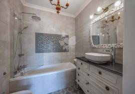 Detached, spacious 4 bedroom recently constructed villa with pool, Jacuzzi & garden near Olhão. Detached, spacious 4 bedroom recently constructed villa with pool, Jacuzzi & garden near Olhão.