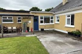 Stunning 4 Bed Home With Public Bar For Sale In O’callaghans mills Co. Clare