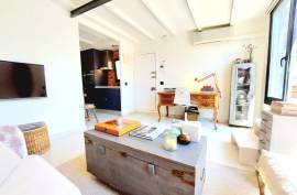 Luxury 1 Bed Penthouse For Sale in Barcelona