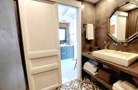 Luxury 1 Bed Penthouse For Sale in Barcelona