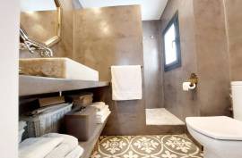 Luxury 1 Bed Penthouse For Sale in Barcelona