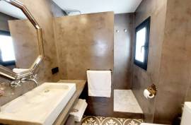 Luxury 1 Bed Penthouse For Sale in Barcelona